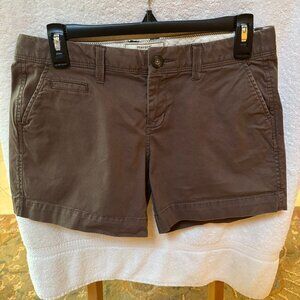 OLD NAVY SHORTS - SIZE 4